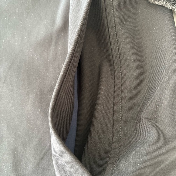 [L] Lululemon Swipe Right Jacket Black / Heathered Black - Picture 11 of 15